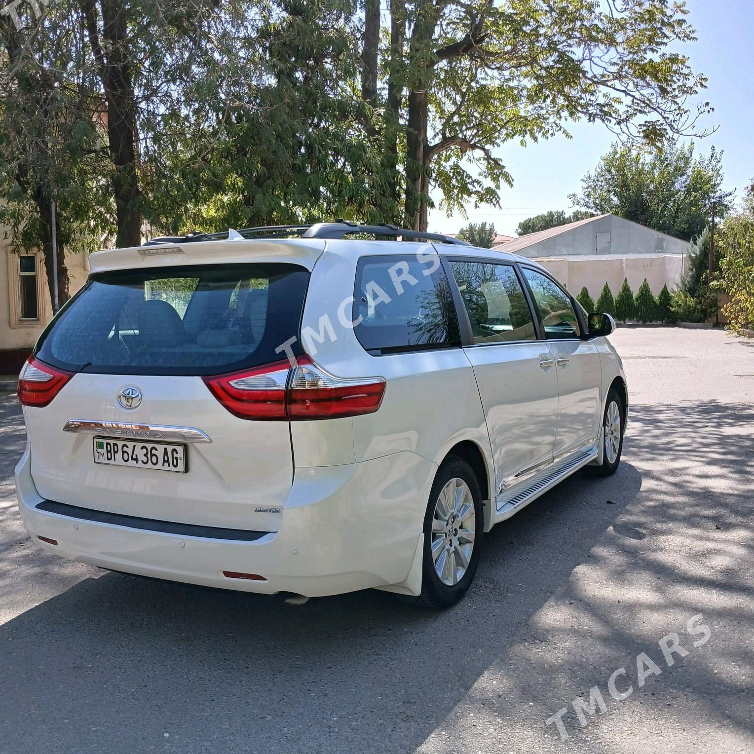 Toyota Sienna 2015 - 430 000 TMT - Гёкдепе - img 5