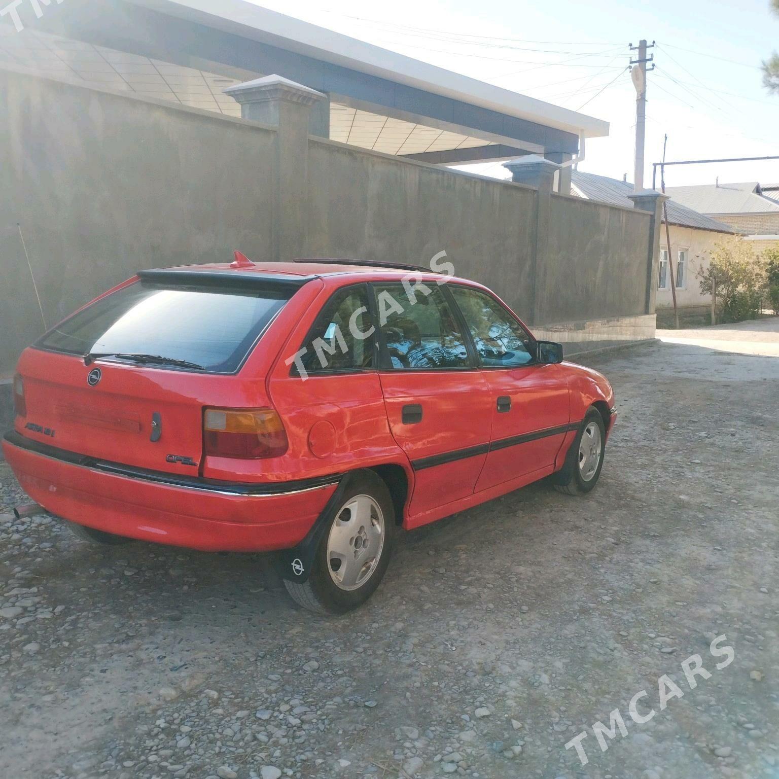 Opel Astra 1992 - 25 000 TMT - Мары - img 4