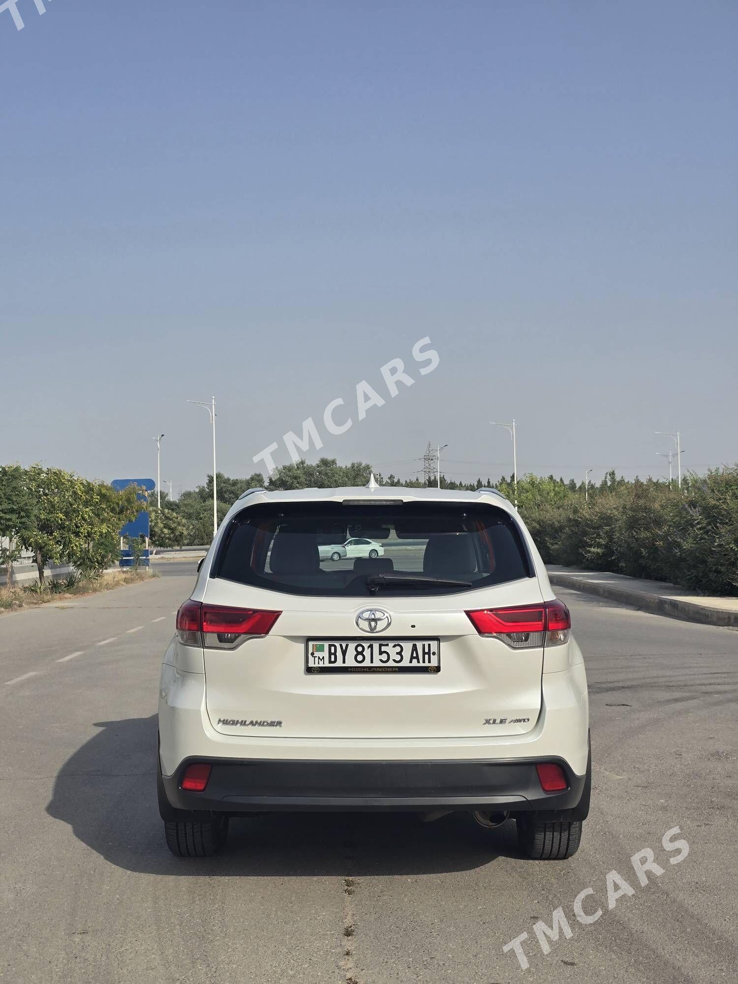 Toyota Highlander 2019 - 420 000 TMT - Ашхабад - img 4