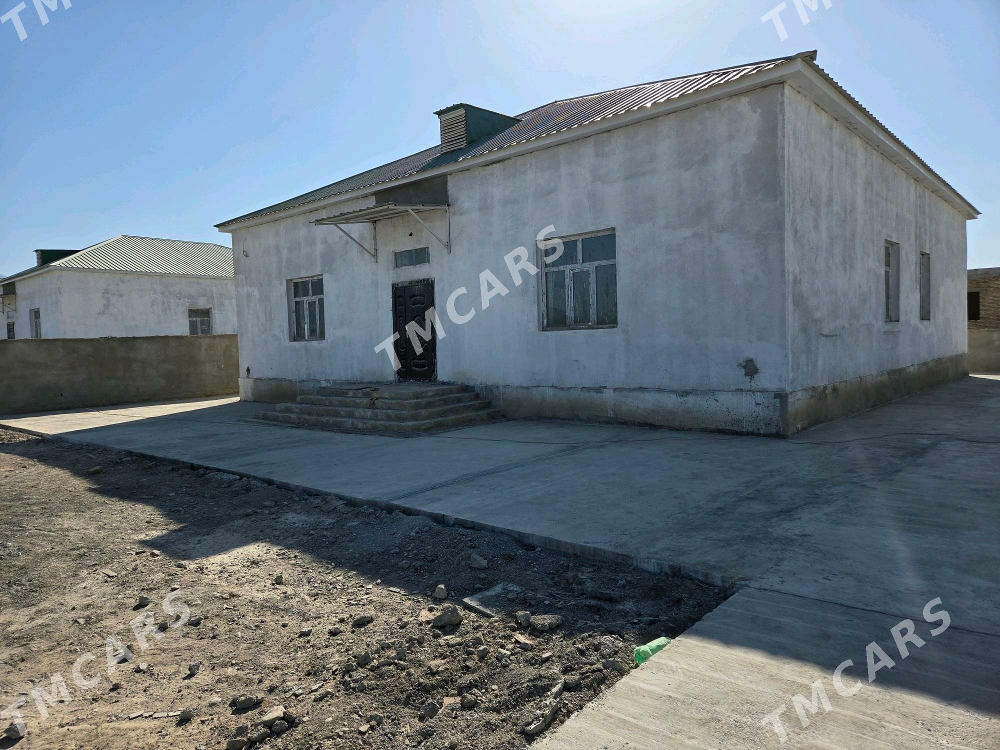 kelejarda satlyk jay - Гёкдепе - img 1