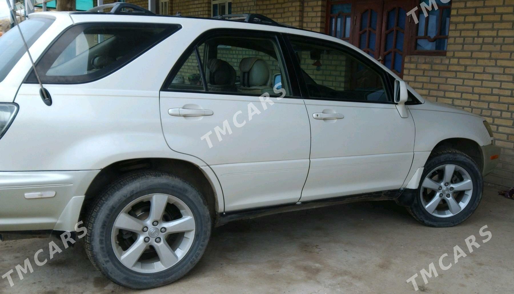 Lexus RX 300 1999 - 180 000 TMT - Гурбансолтан Едже - img 3