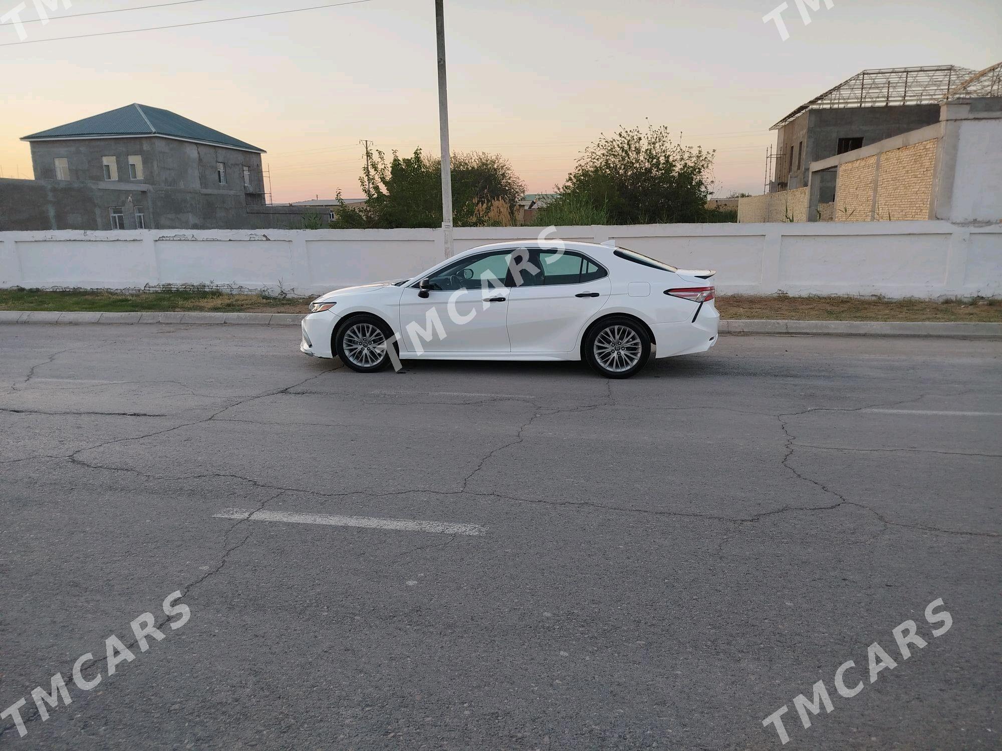 Toyota Camry 2019 - 300 000 TMT - Туркменабат - img 5