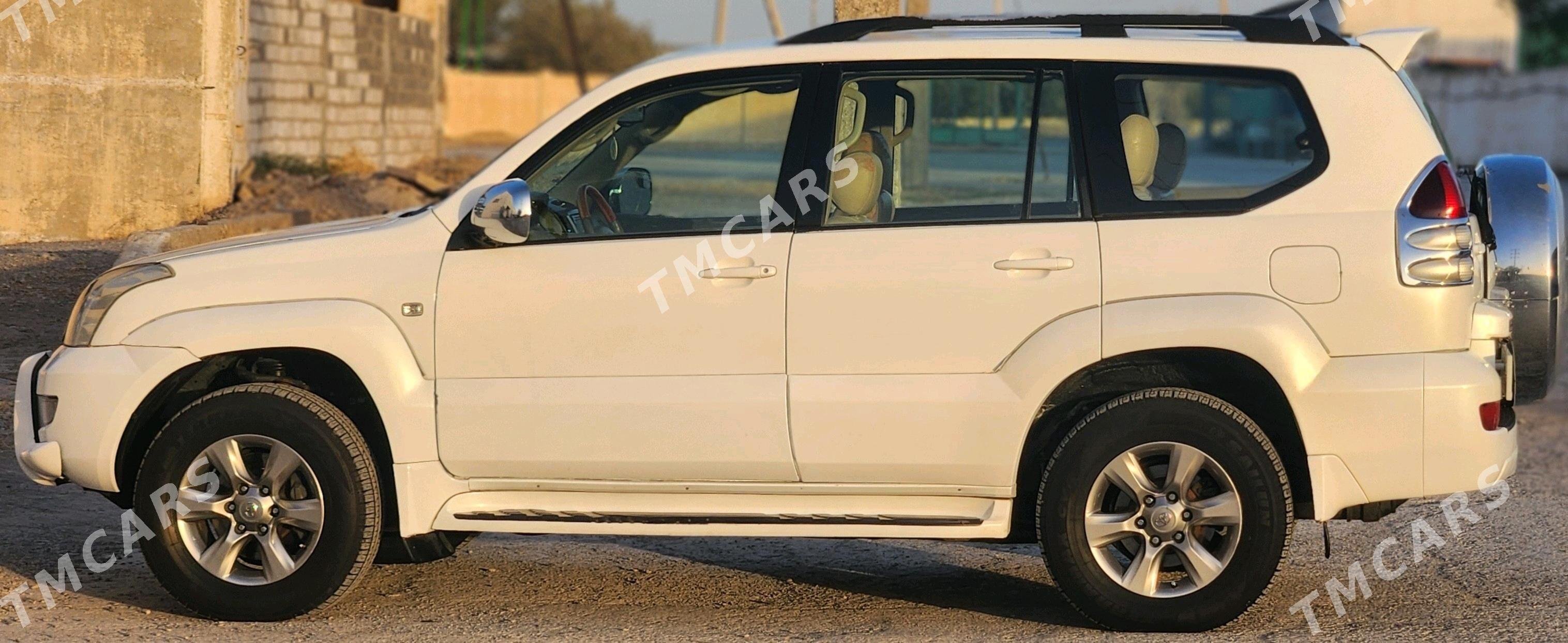 Toyota Land Cruiser Prado 2005 - 330 000 TMT - Büzmeýin - img 3