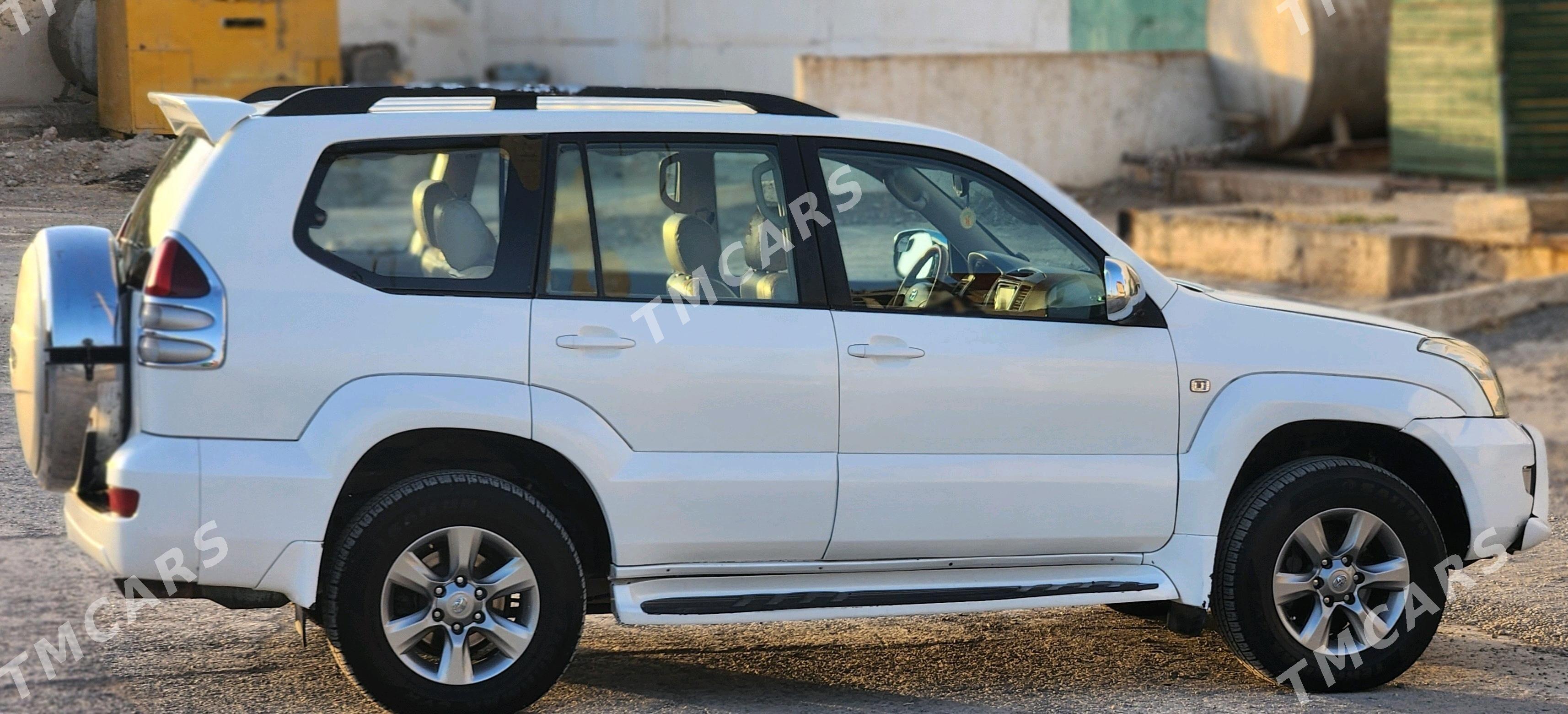 Toyota Land Cruiser Prado 2005 - 330 000 TMT - Büzmeýin - img 5