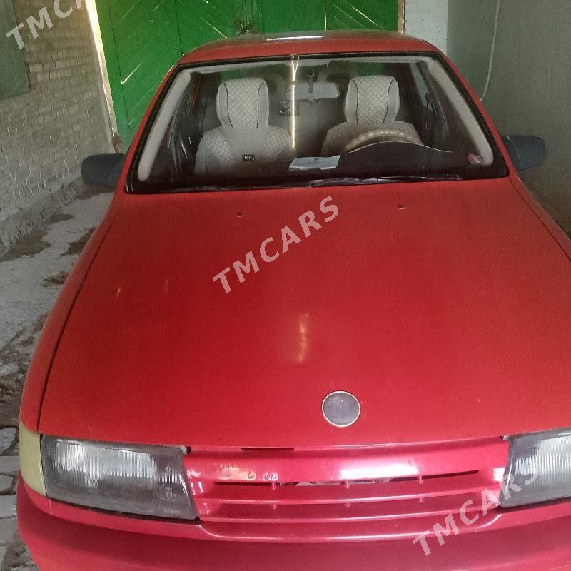 Opel Vectra 1990 - 40 000 TMT - Çärjew - img 4