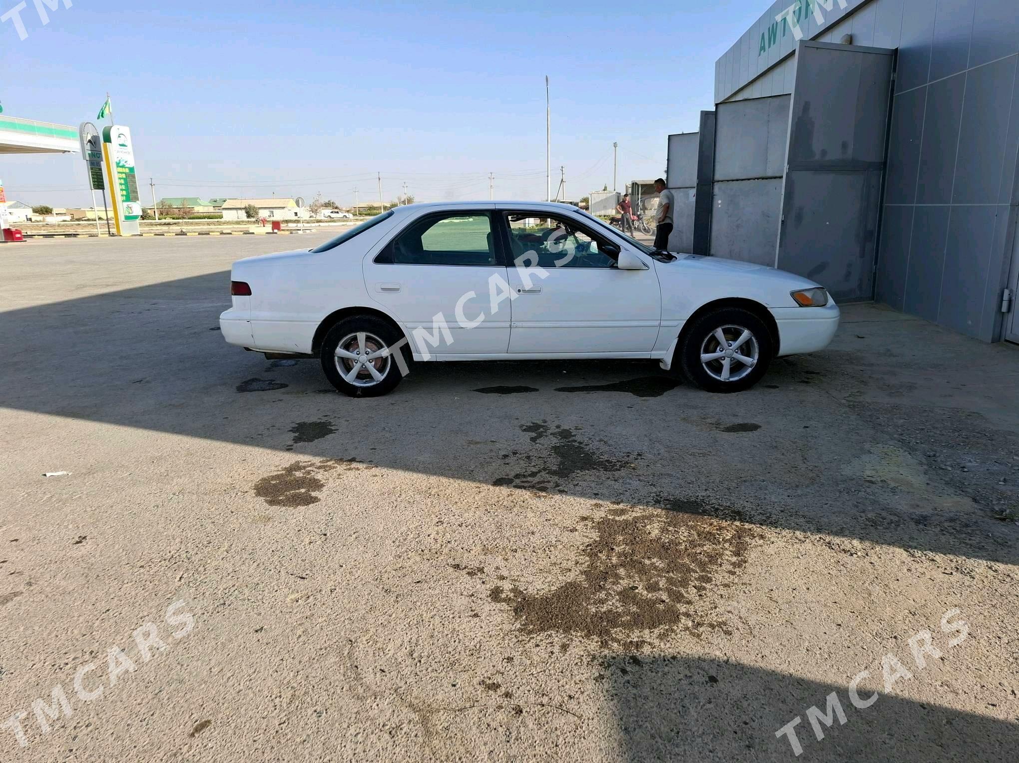 Toyota Camry 1999 - 100 000 TMT - Hojambaz - img 5