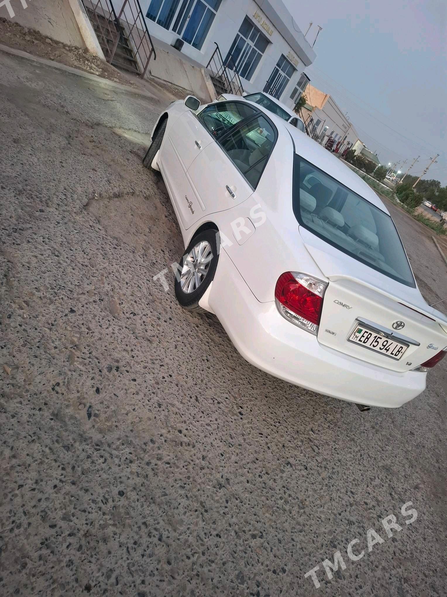 Toyota Camry 2005 - 190 000 TMT - Dänew - img 3