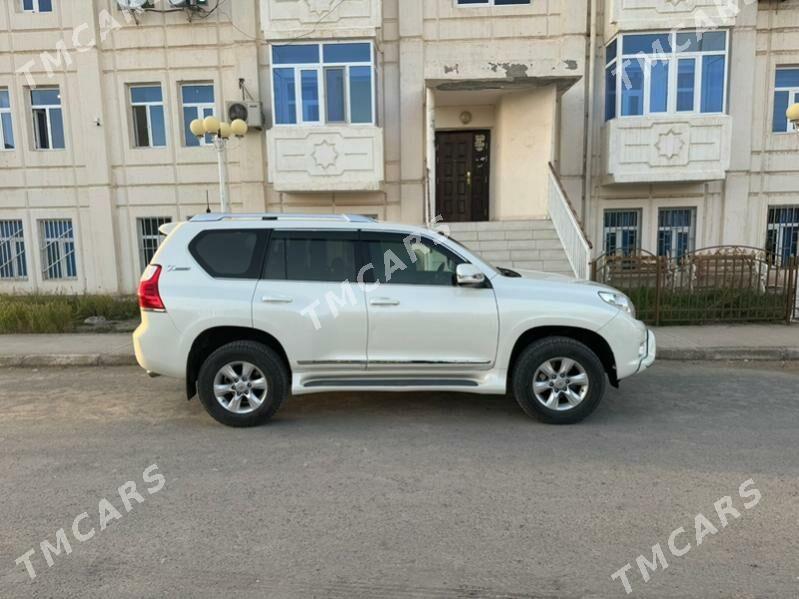Toyota Land Cruiser Prado 2013 - 540 000 TMT - Ашхабад - img 3