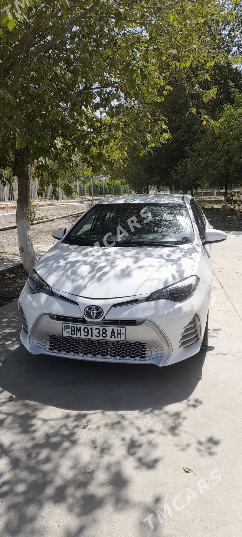 Toyota Corolla 2019 - 235 000 TMT - Бузмеин - img 7