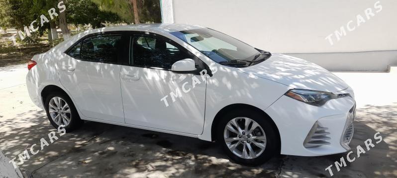 Toyota Corolla 2019 - 235 000 TMT - Бузмеин - img 4