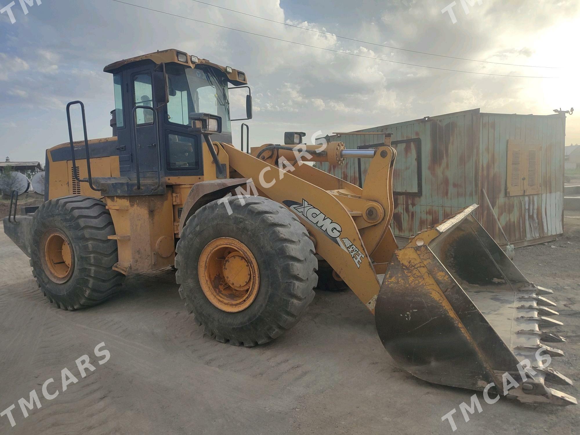 XCMG LW500F 2011 - 440 000 TMT - Akdepe - img 2