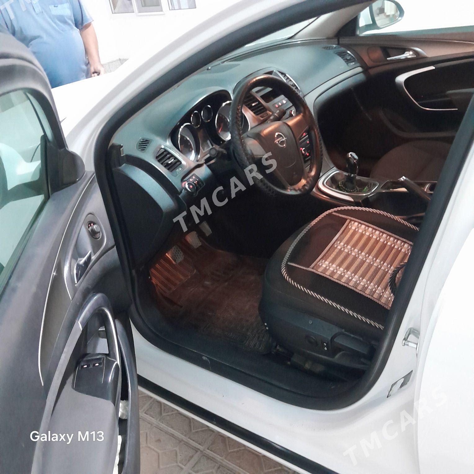 Opel Insignia 2013 - 110 000 TMT - Köýtendag - img 2