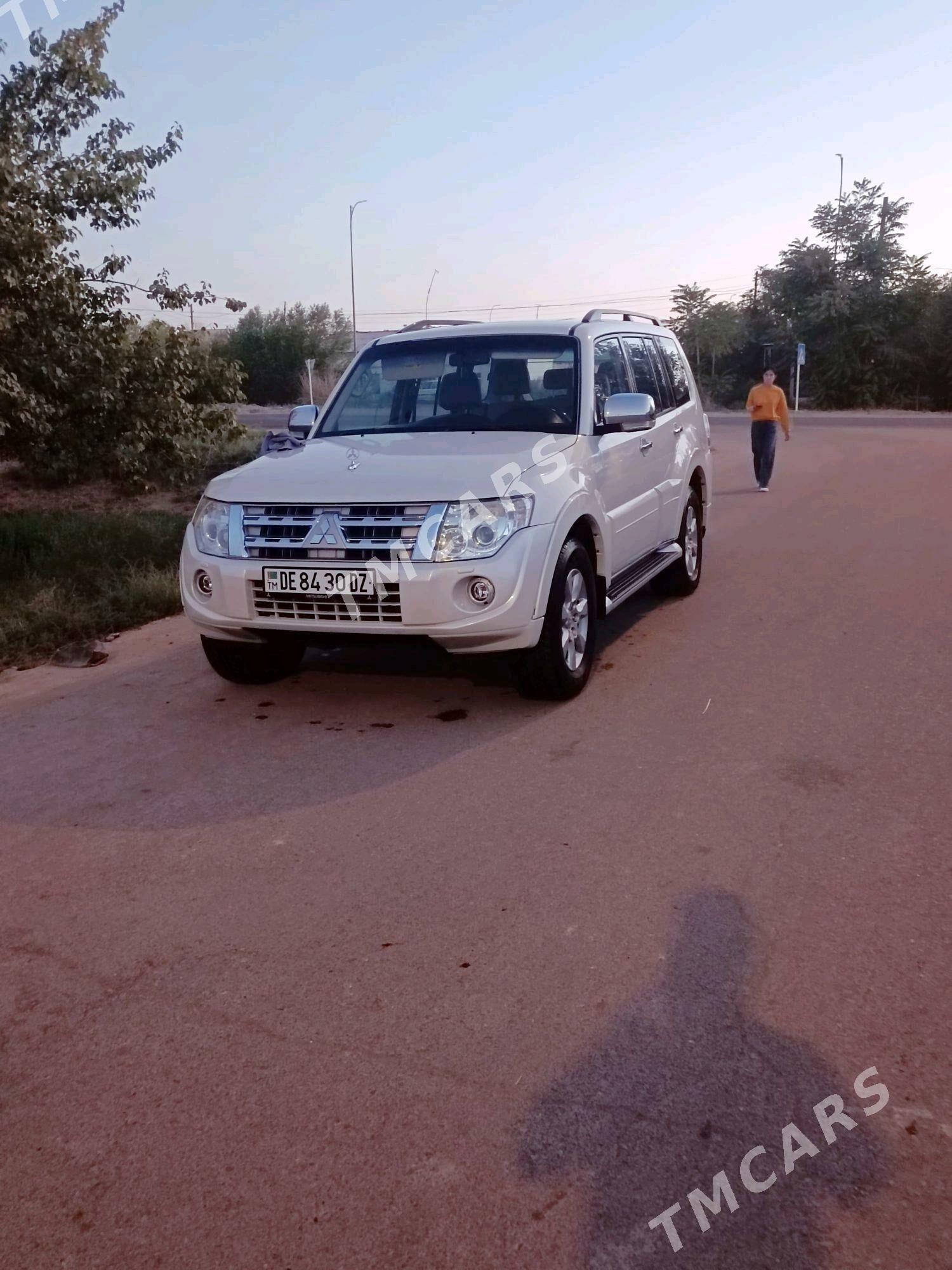 Mitsubishi Pajero 2014 - 250 000 TMT - Daşoguz - img 4