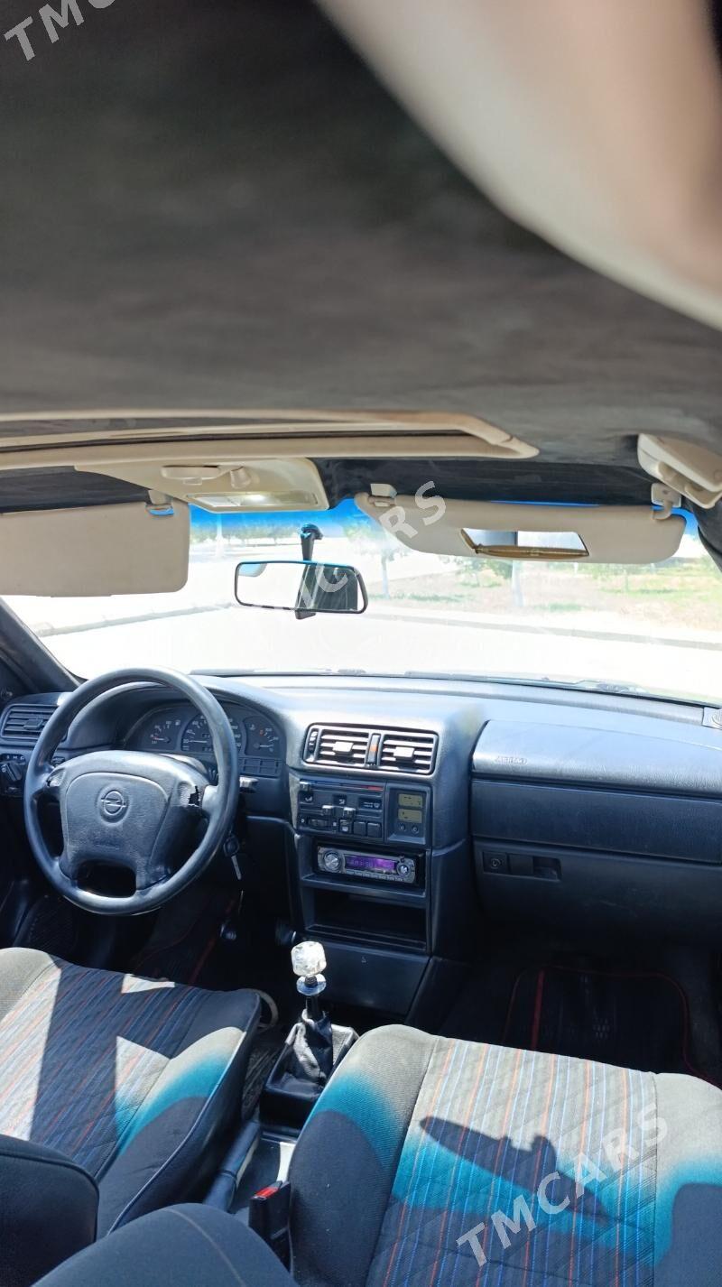 Opel Vectra 1994 - 60 000 TMT - Дашогуз - img 9