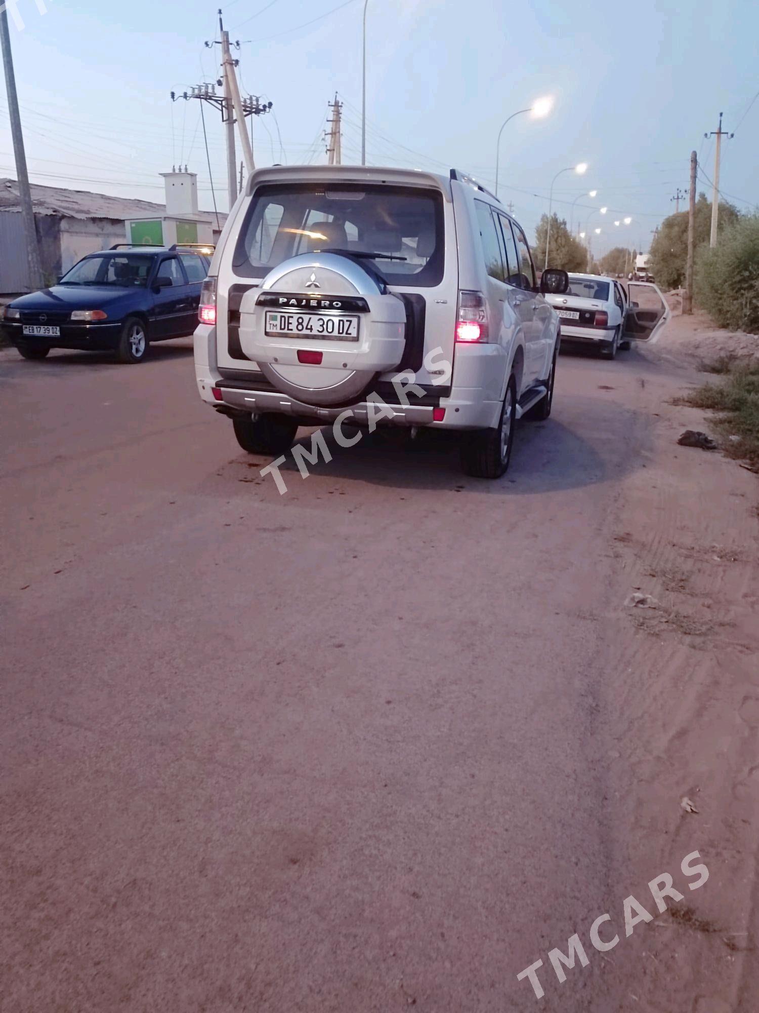 Mitsubishi Pajero 2014 - 250 000 TMT - Daşoguz - img 5