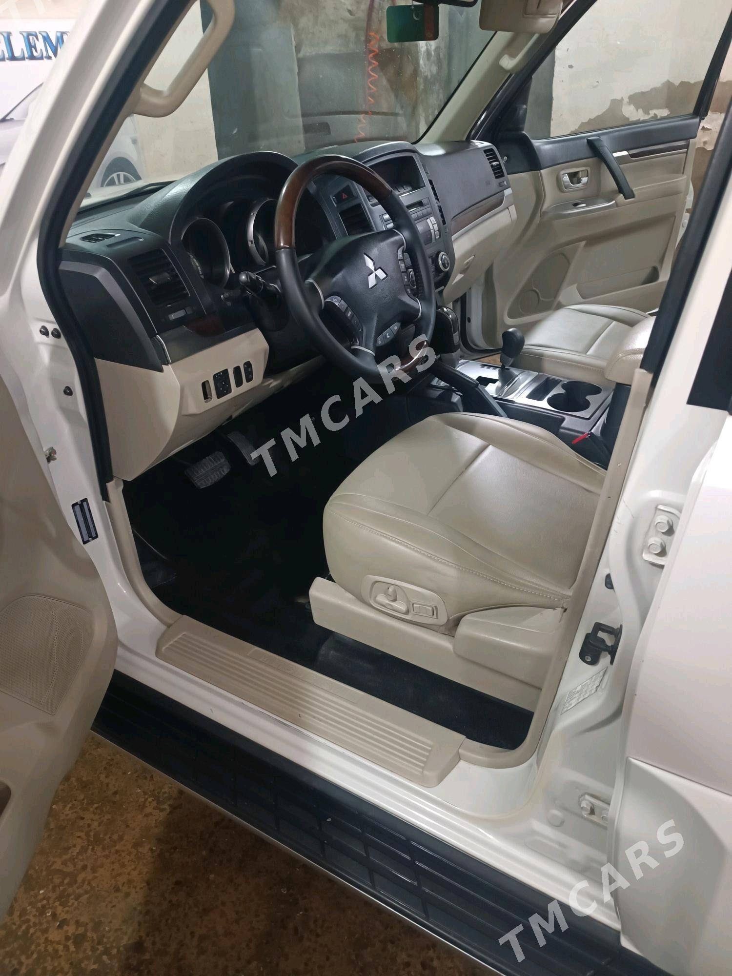 Mitsubishi Pajero 2014 - 250 000 TMT - Daşoguz - img 7