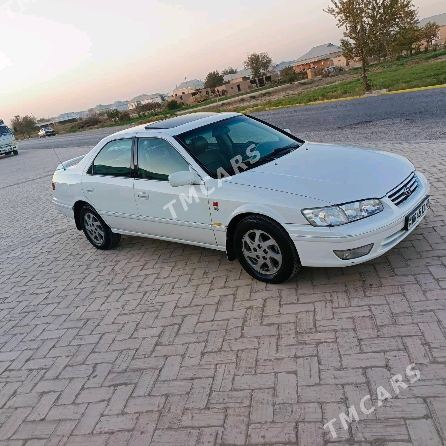 Toyota Camry 2000 - 170 000 TMT - Baýramaly - img 2