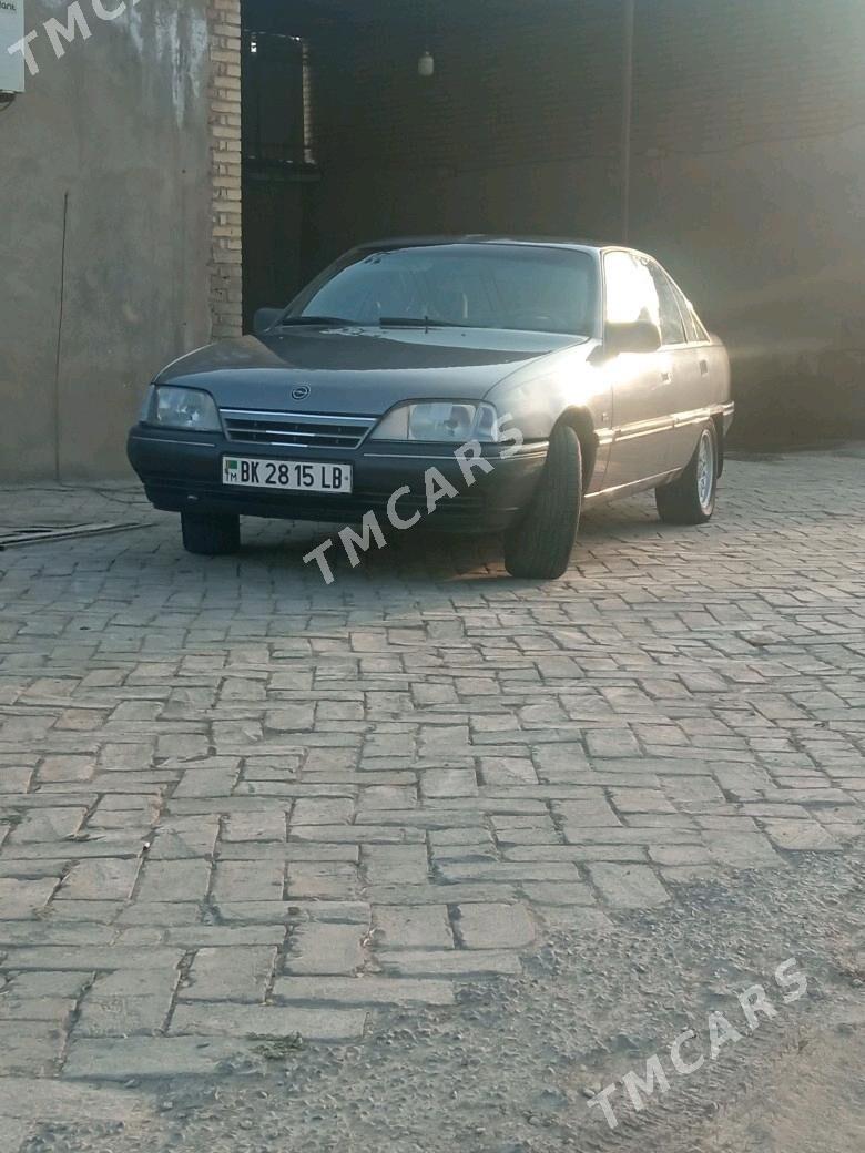 Opel Omega 1990 - 20 000 TMT - Garabekewül - img 3