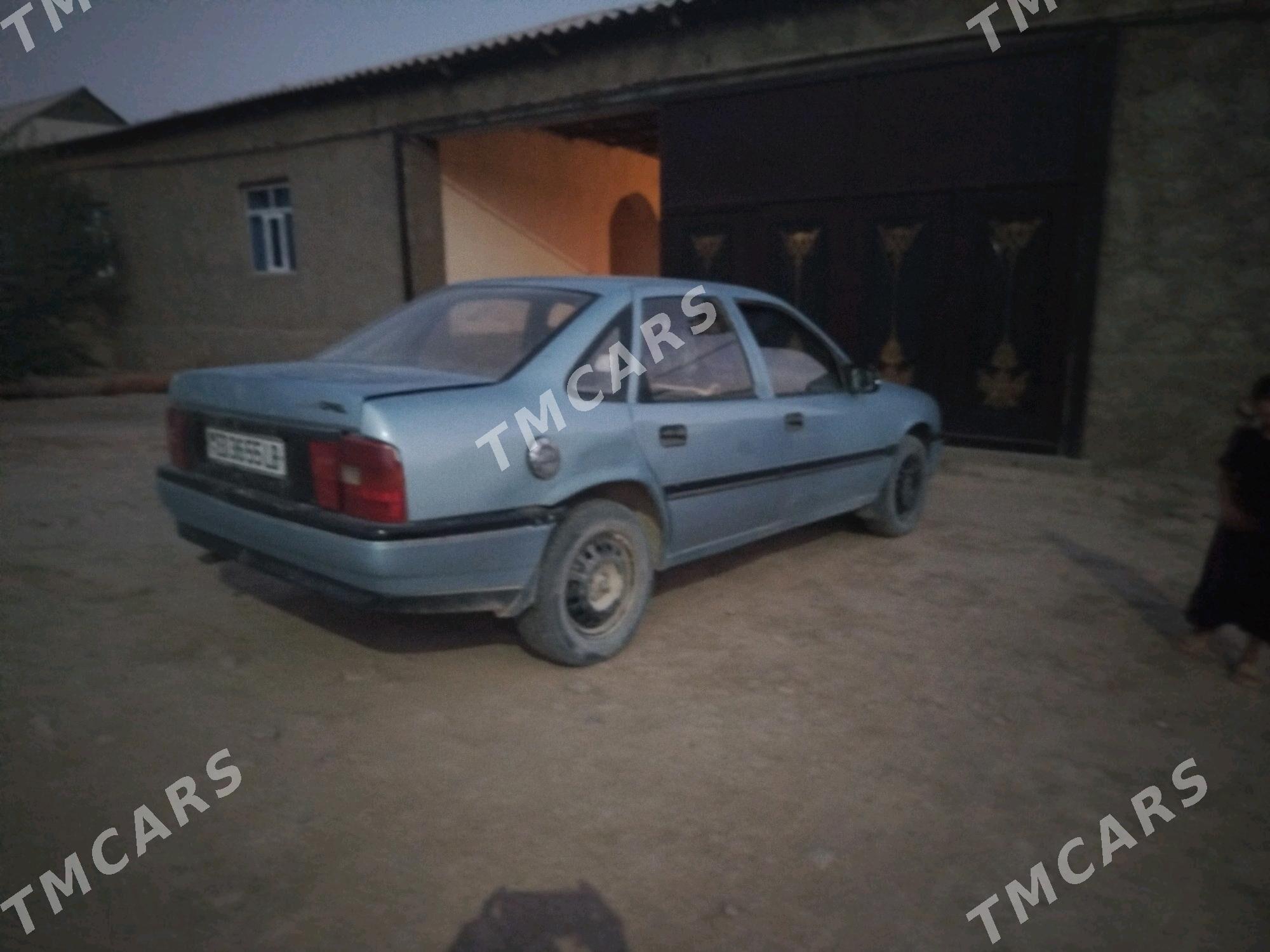 Opel Vectra 1989 - 18 000 TMT - Койтендаг - img 2