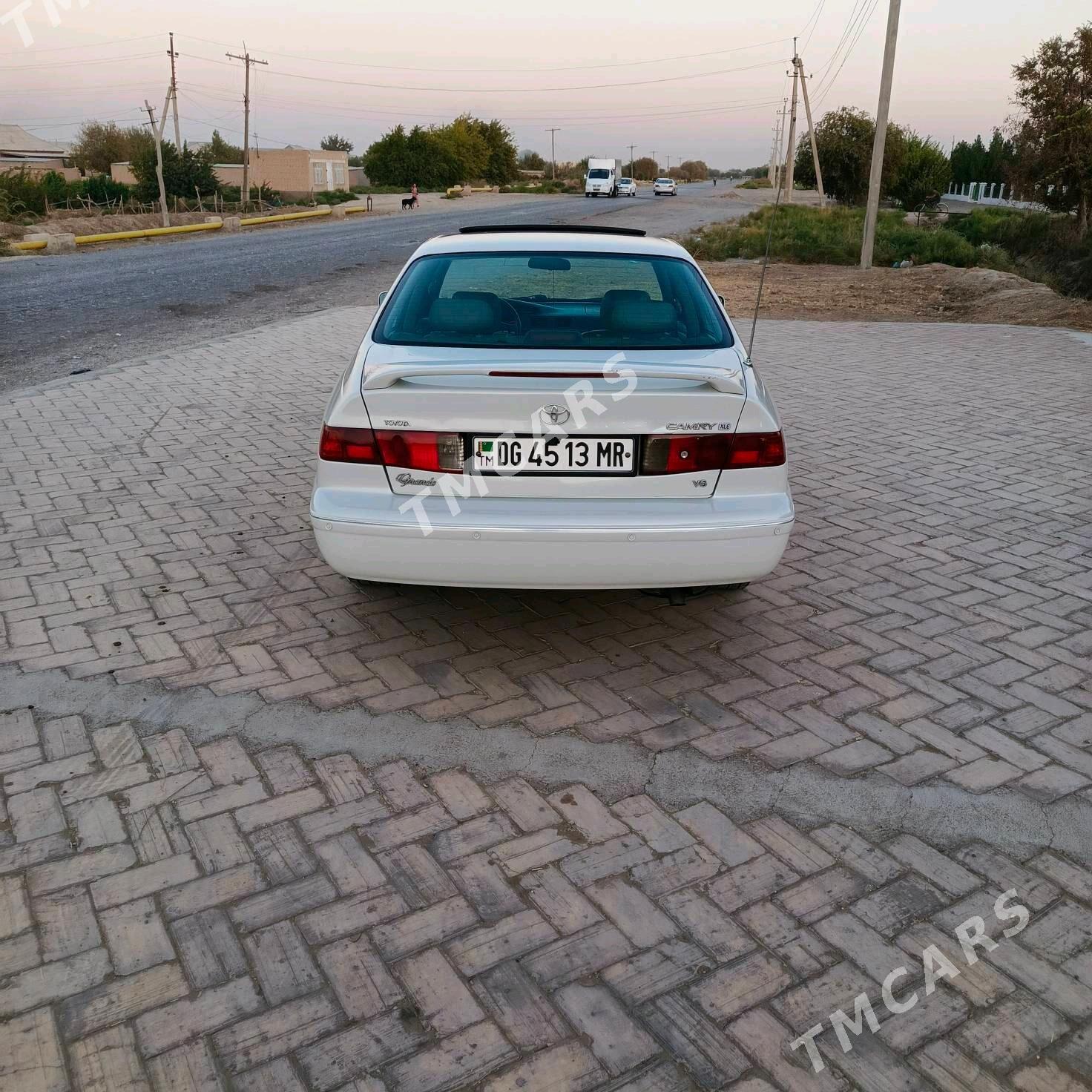 Toyota Camry 2000 - 170 000 TMT - Baýramaly - img 6
