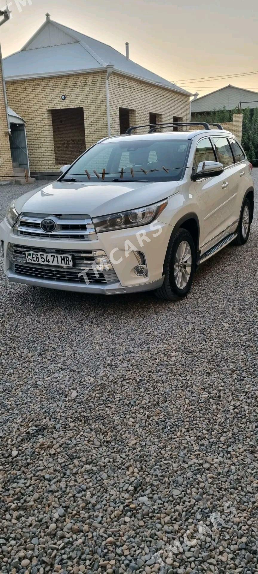 Toyota Highlander 2018 - 485 000 TMT - Мары - img 3