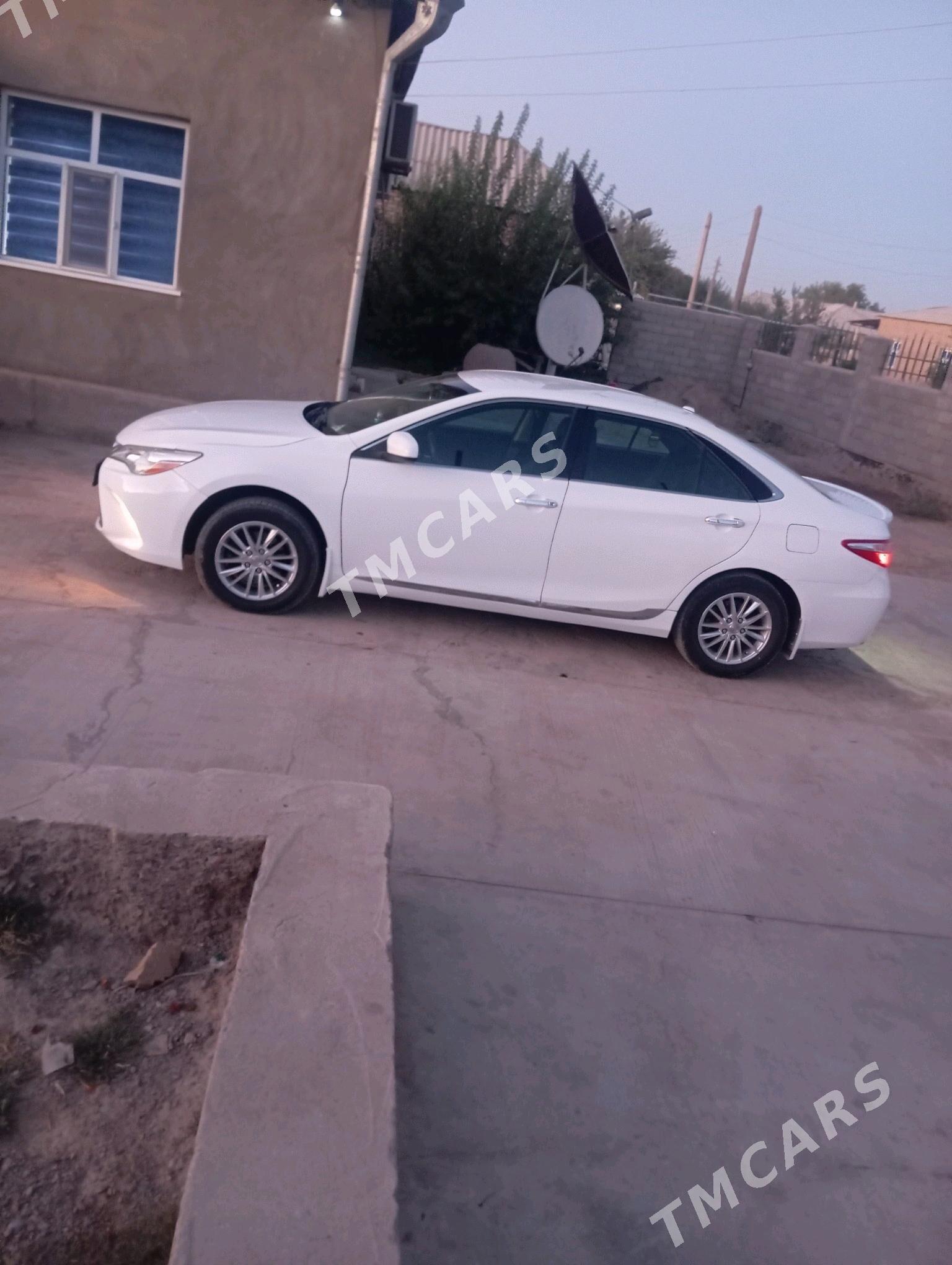 Toyota Camry 2017 - 240 000 TMT - Babadaýhan - img 4