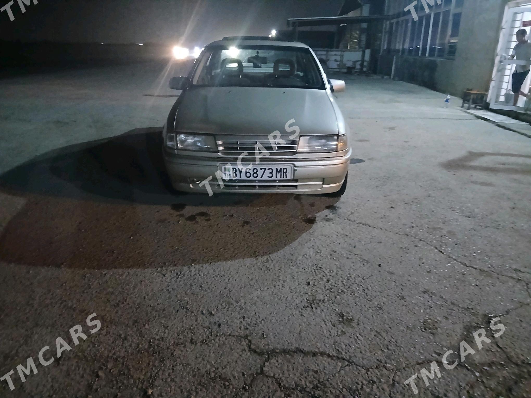 Opel Vectra 1991 - 40 000 TMT - Mary - img 6
