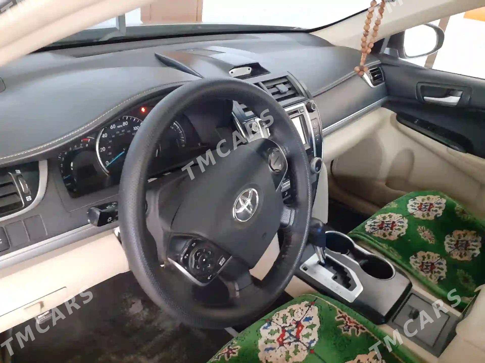 Toyota Camry 2014 - 220 000 TMT - Мургап - img 4