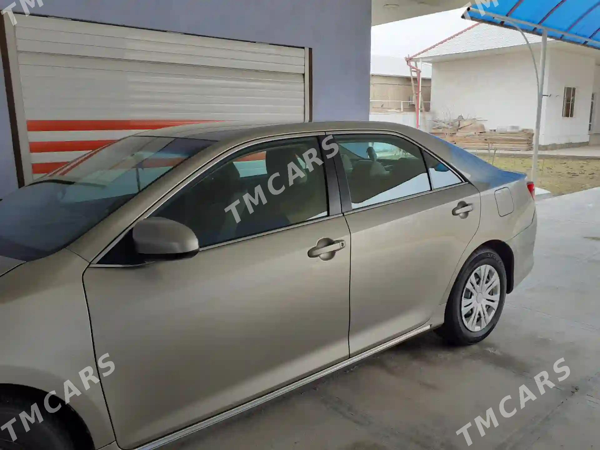 Toyota Camry 2014 - 220 000 TMT - Мургап - img 3