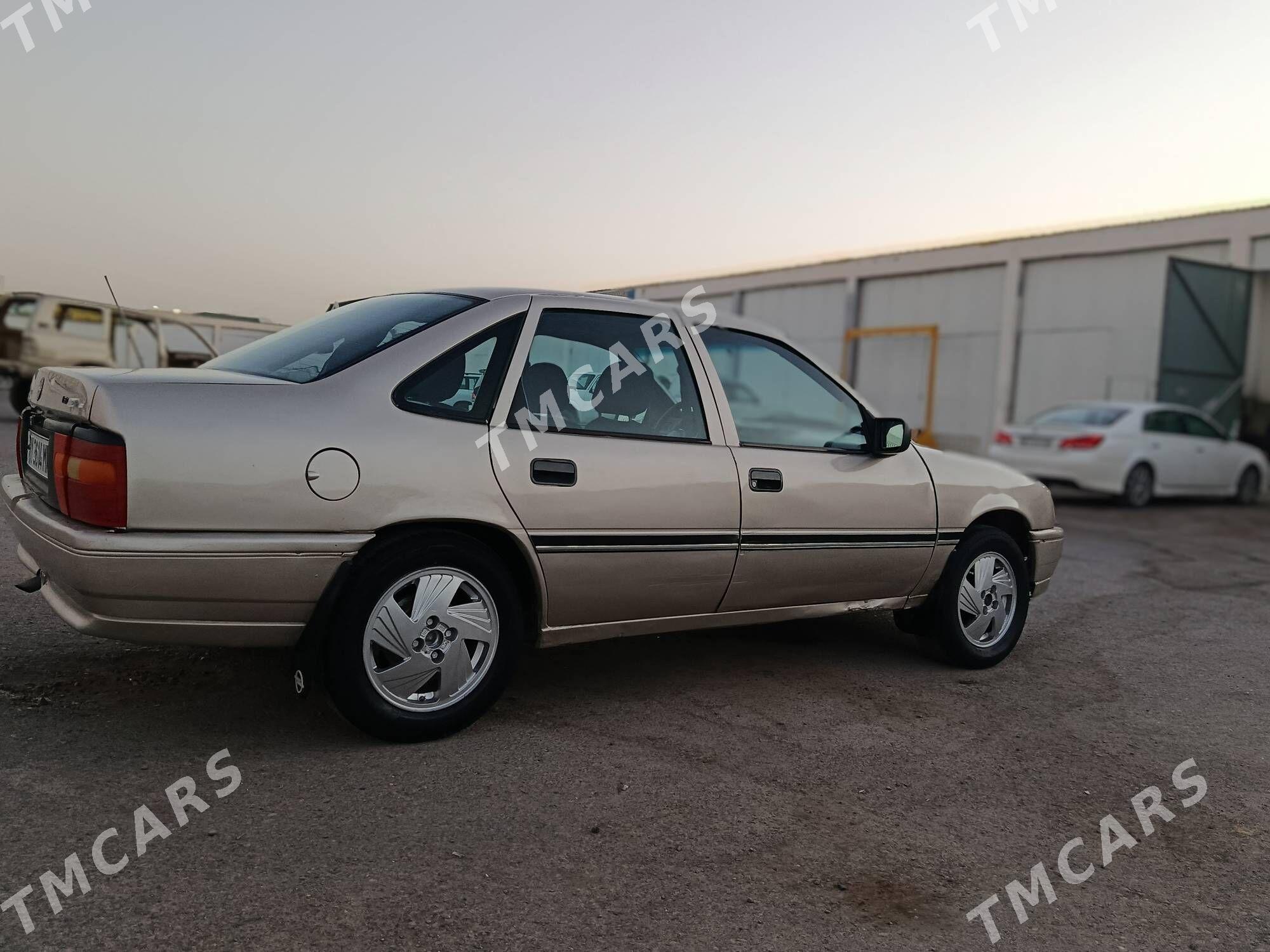 Opel Vectra 1989 - 28 000 TMT - Ak bugdaý etraby - img 3