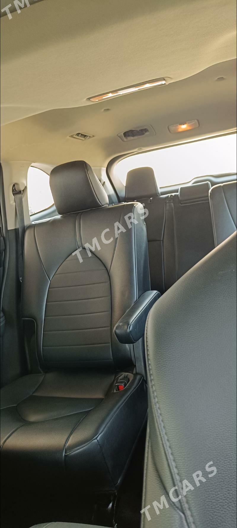 Toyota Highlander 2022 - 520 000 TMT - Койтендаг - img 5