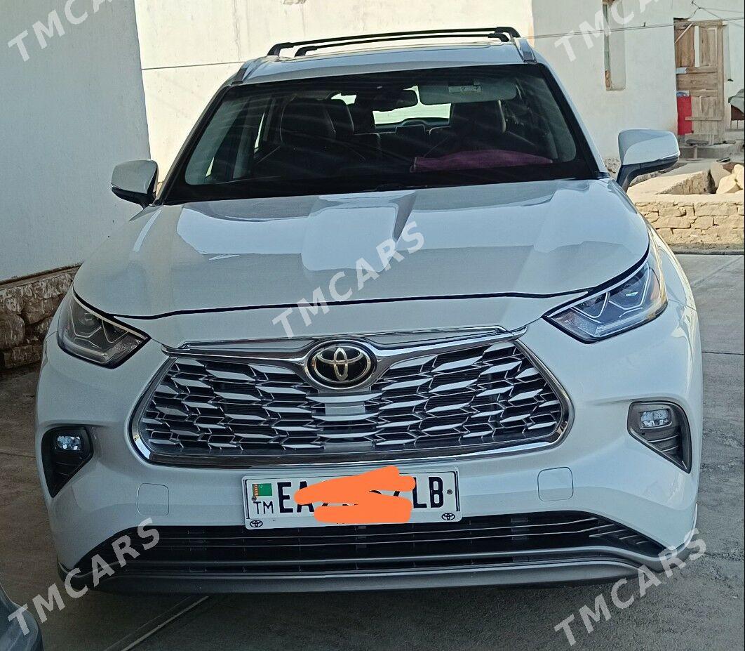 Toyota Highlander 2022 - 520 000 TMT - Койтендаг - img 6