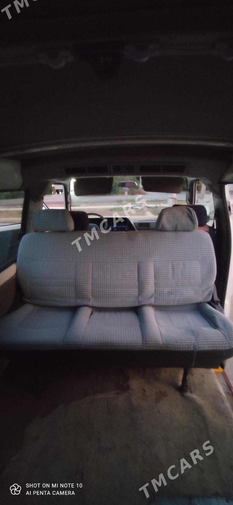 Nissan Urvan 1997 - 45 000 TMT - Tejen - img 2