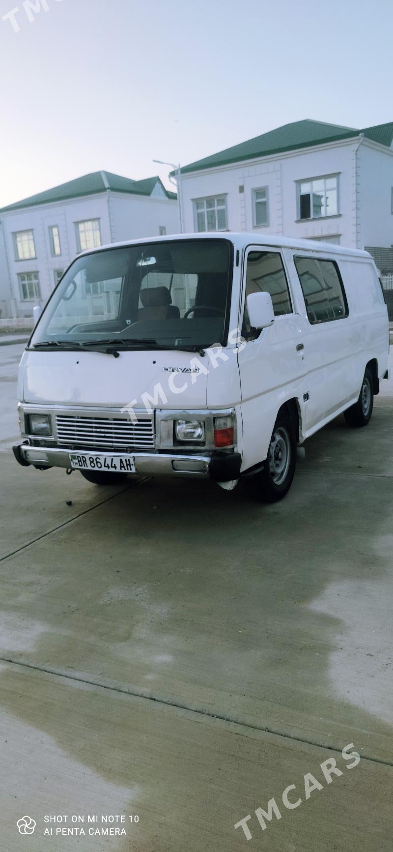 Nissan Urvan 1997 - 45 000 TMT - Tejen - img 6