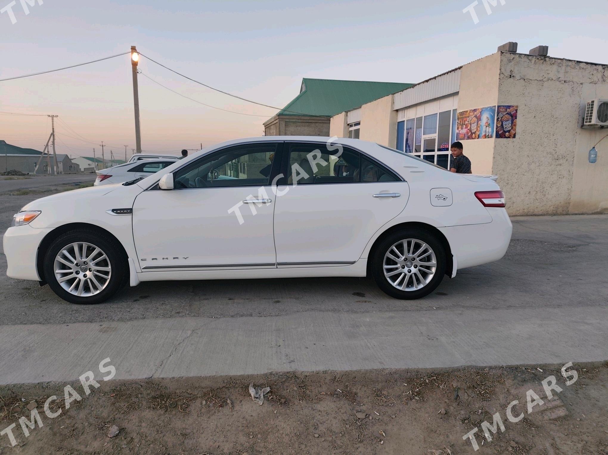 Toyota Camry 2010 - 197 000 TMT - Bäherden - img 3