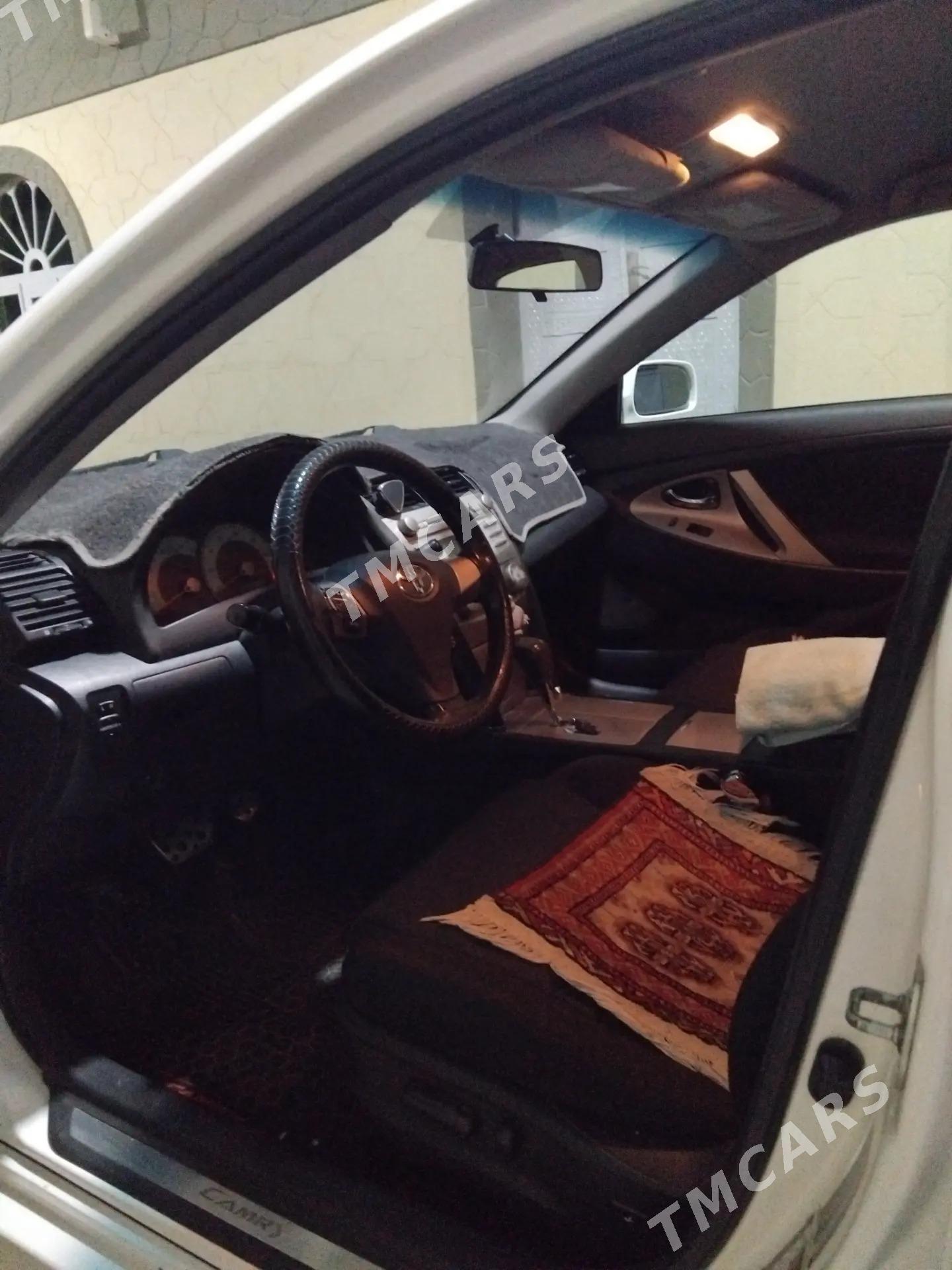 Toyota Camry 2010 - 185 000 TMT - 6 mkr - img 3