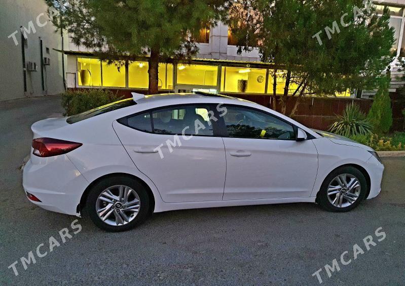 Hyundai Elantra 2020 - 215 000 TMT - Parahat 1 - img 2