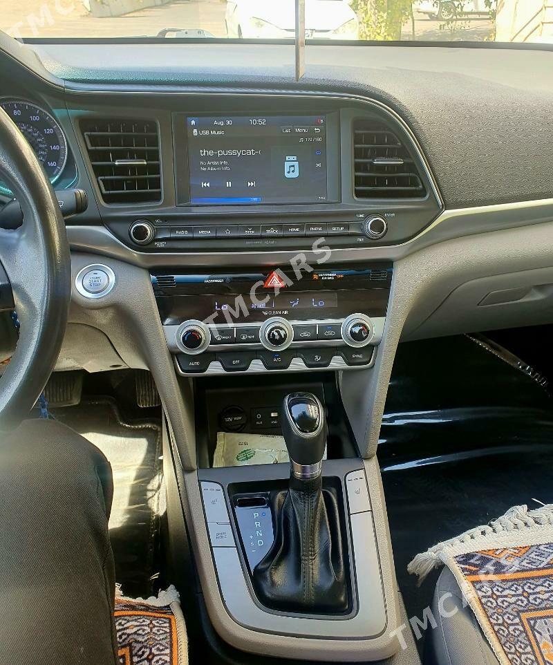 Hyundai Elantra 2020 - 215 000 TMT - Parahat 1 - img 7