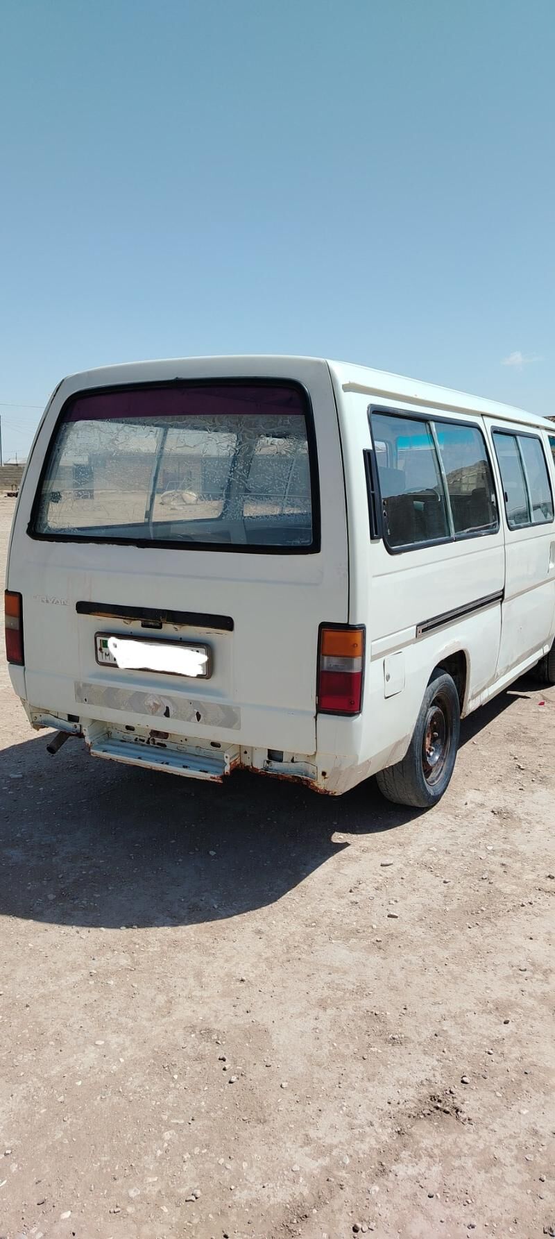 Nissan Urvan 1998 - 35 000 TMT - Балканабат - img 4