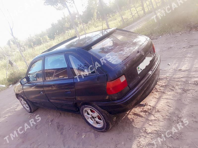 Opel Astra 1992 - 30 000 TMT - Гурбансолтан Едже - img 2