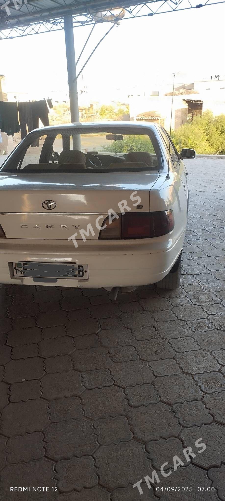 Toyota Camry 1993 - 80 000 TMT - Halaç - img 2