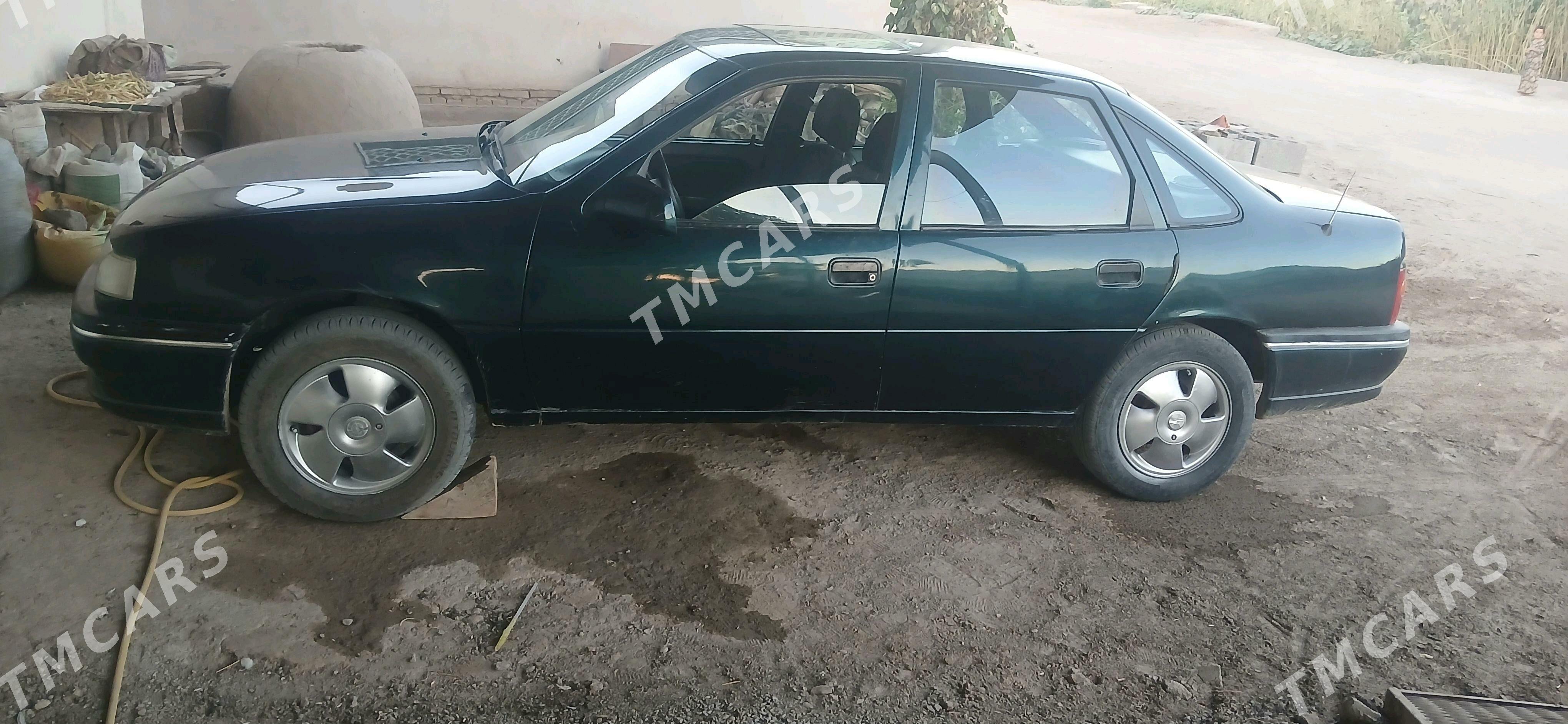 Opel Vectra 1993 - 35 000 TMT - Гурбансолтан Едже - img 5