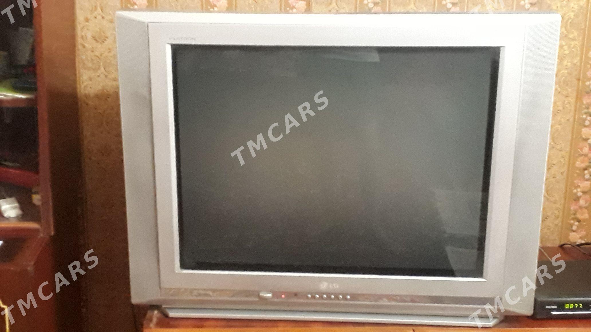 Телевизор LG широкий экран - Мары - img 2