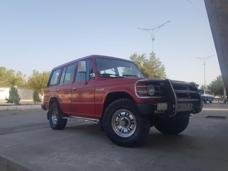 Mitsubishi Pajero 1990 - 38 000 TMT - Türkmenabat - img 6