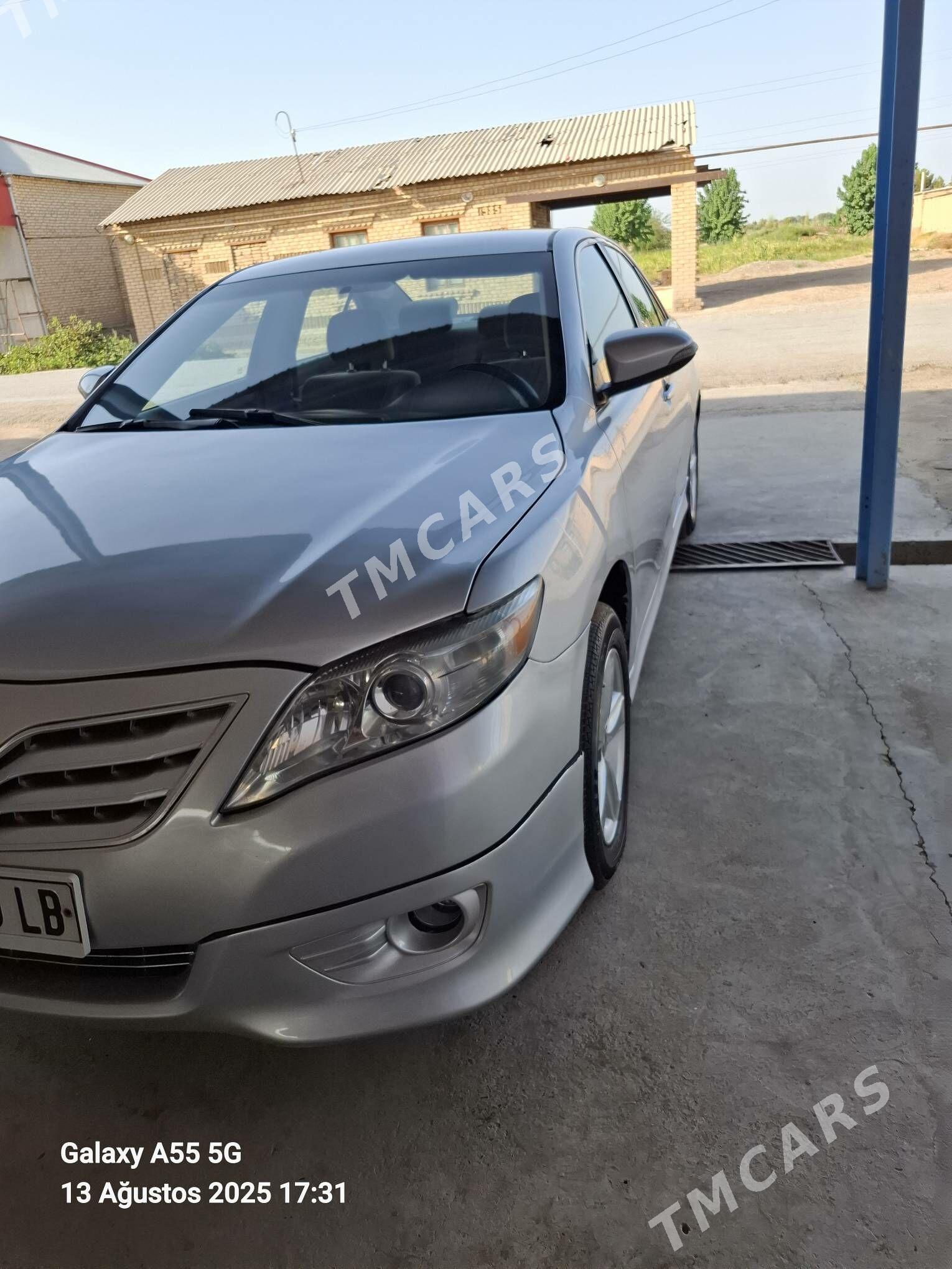 Toyota Camry 2010 - 165 000 TMT - Çärjew - img 3