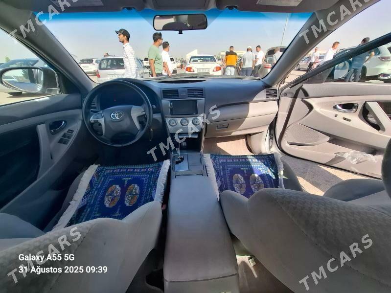 Toyota Camry 2010 - 165 000 TMT - Çärjew - img 2