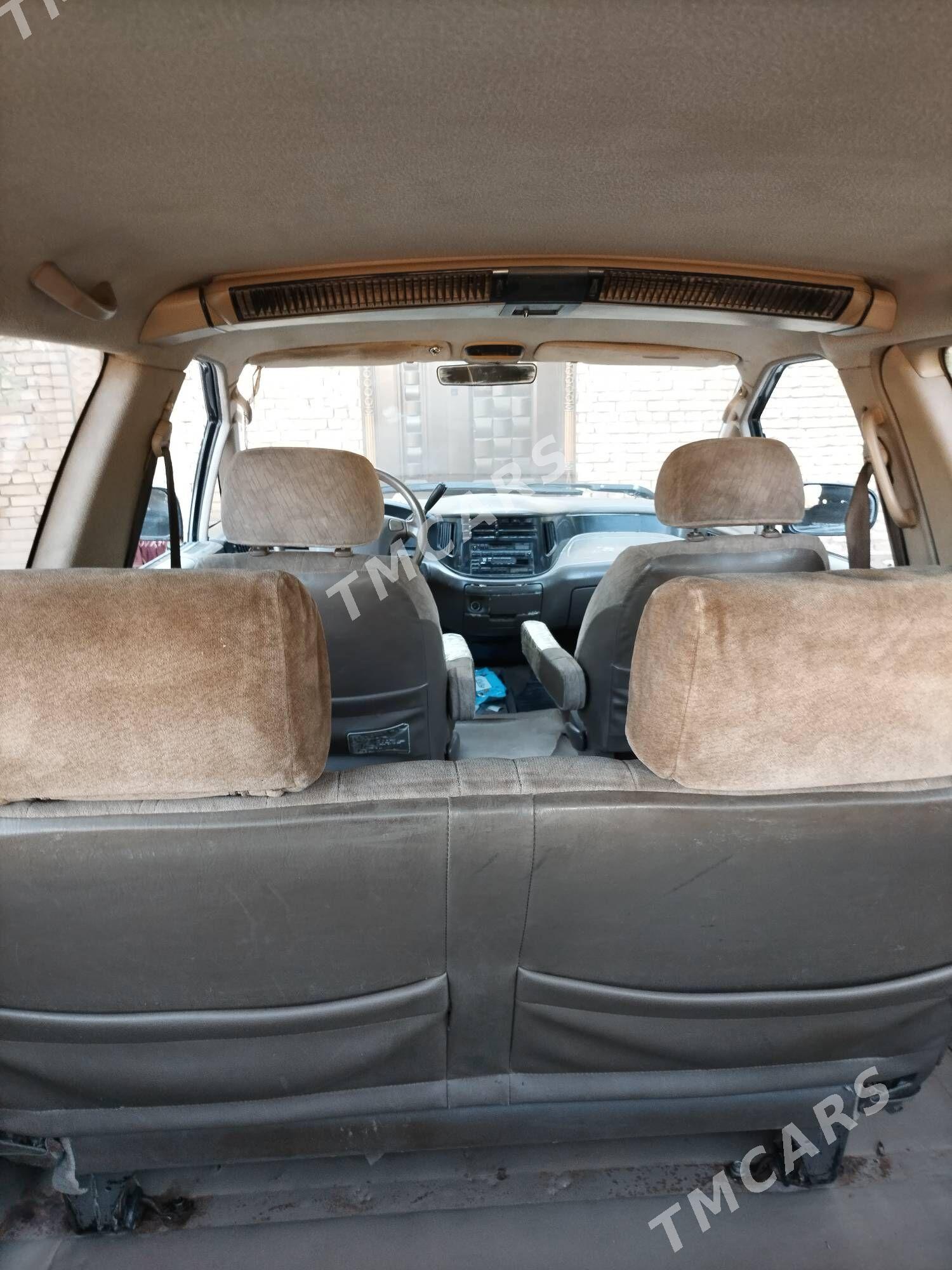 Toyota Previa 1997 - 75 000 TMT - Гурбансолтан Едже - img 2