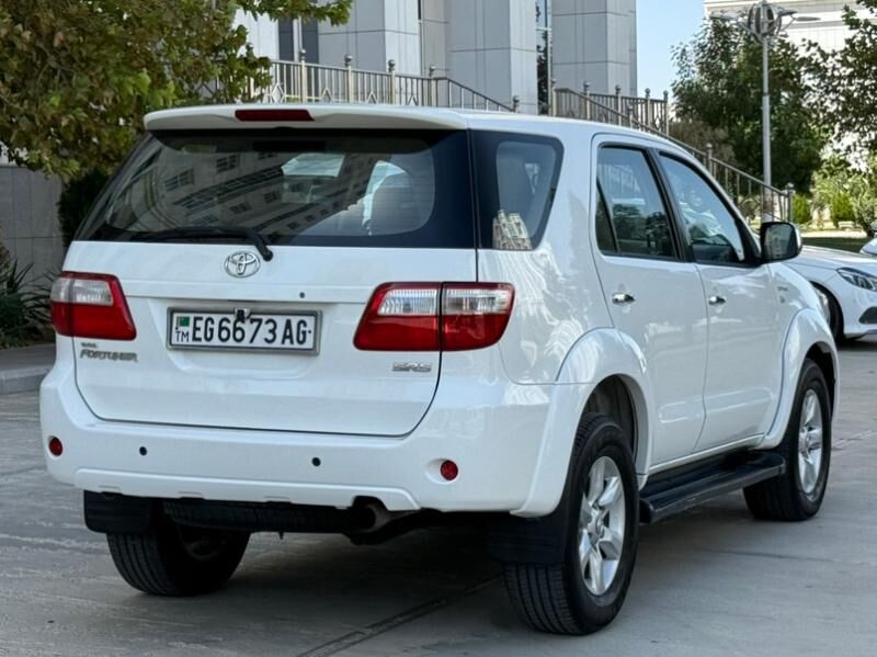Toyota Fortuner 2011 - 299 000 TMT - Aşgabat - img 3