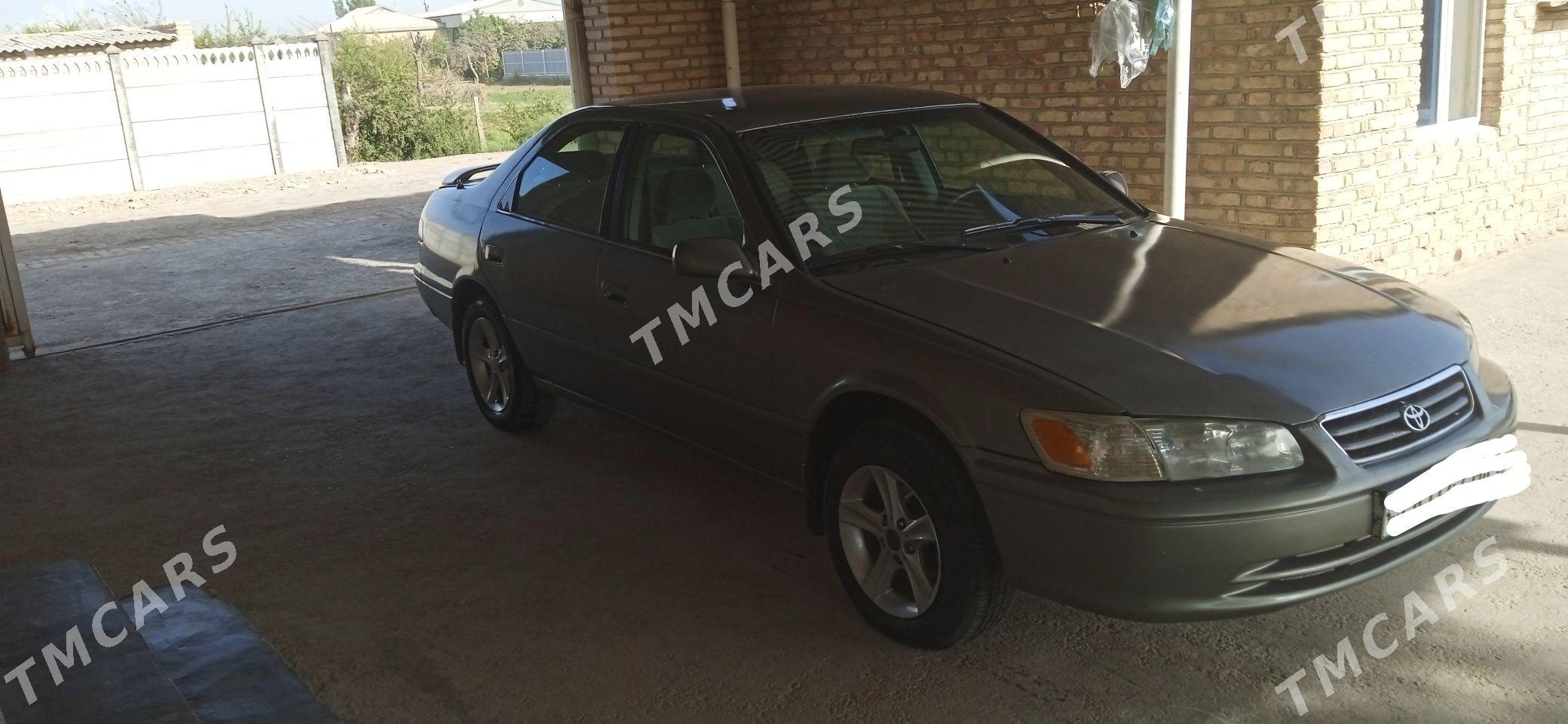 Toyota Camry 2000 - 110 000 TMT - Сакарчага - img 2