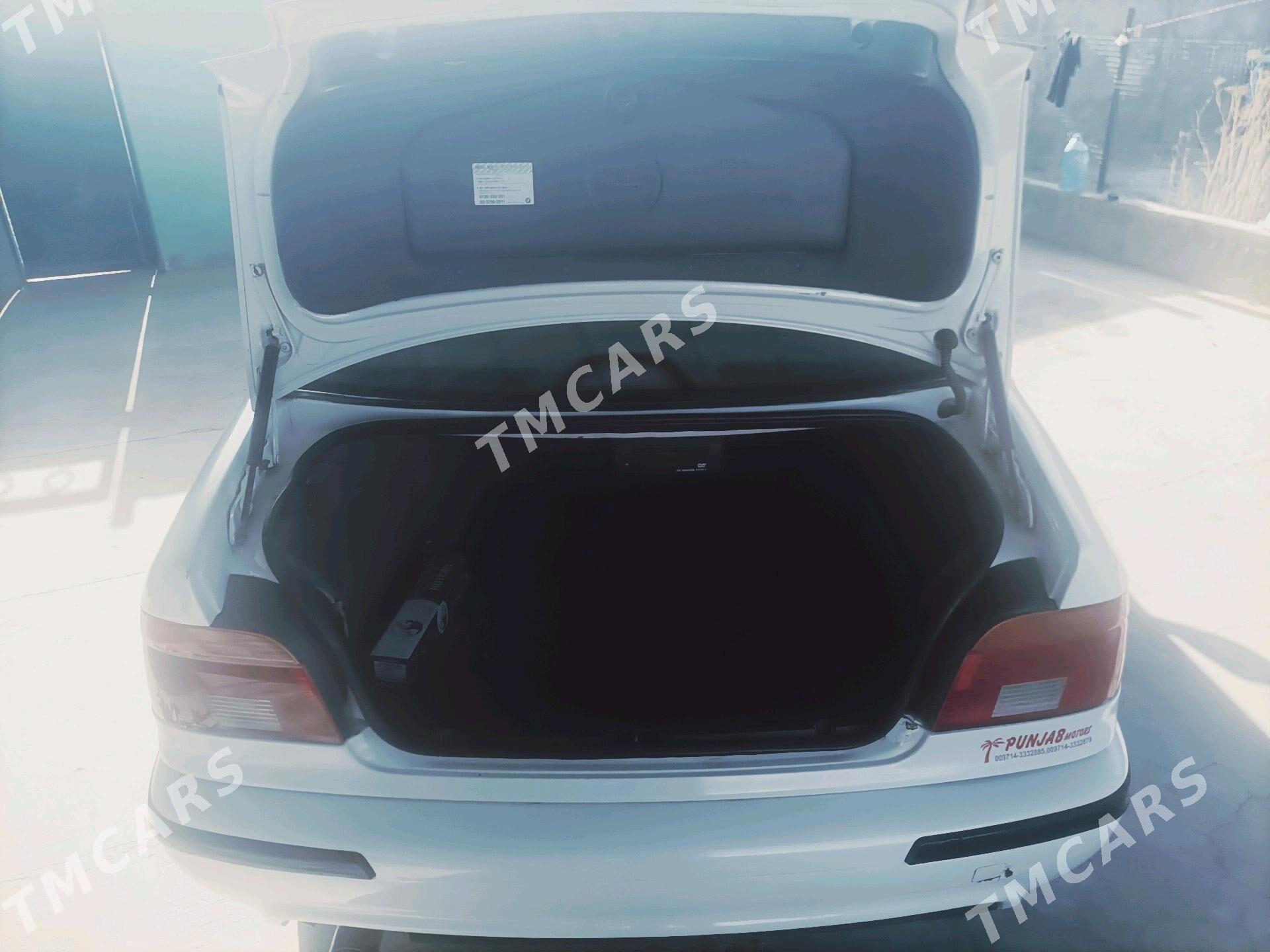 BMW E39 2002 - 90 000 TMT - Türkmenbaşy - img 6